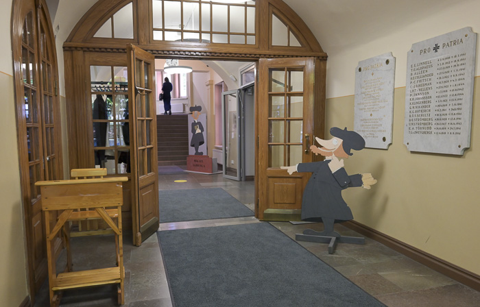 Ingångsaulan till skolan