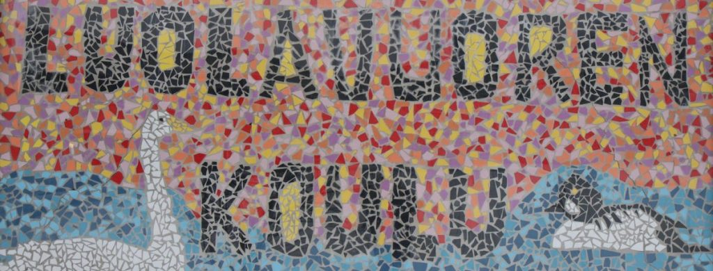 Kuvituskuva Luolavuoren koululta löytyneestä mosaiikkitaulusta