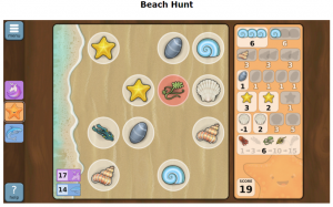 Kuva hiekkarantapelilaudasta missä on simpukoita.